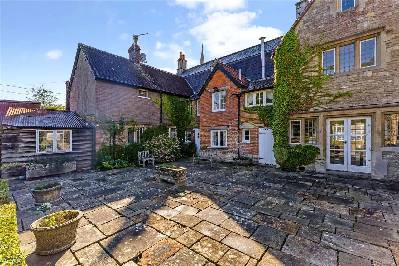 Church Street, Lacock, SN15, photo 15