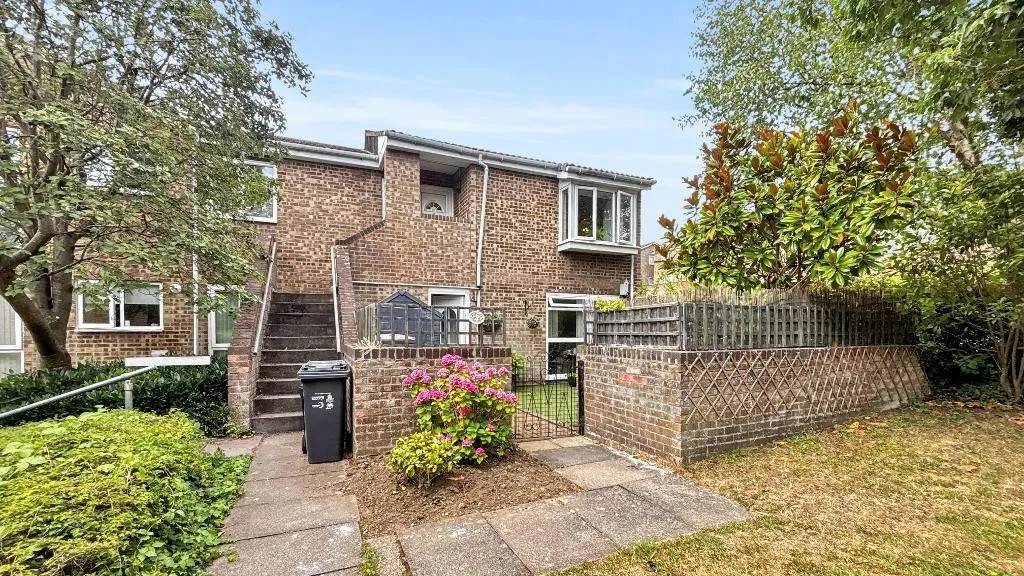 2 bed flat for sale, Sorrel Bank, Croydon