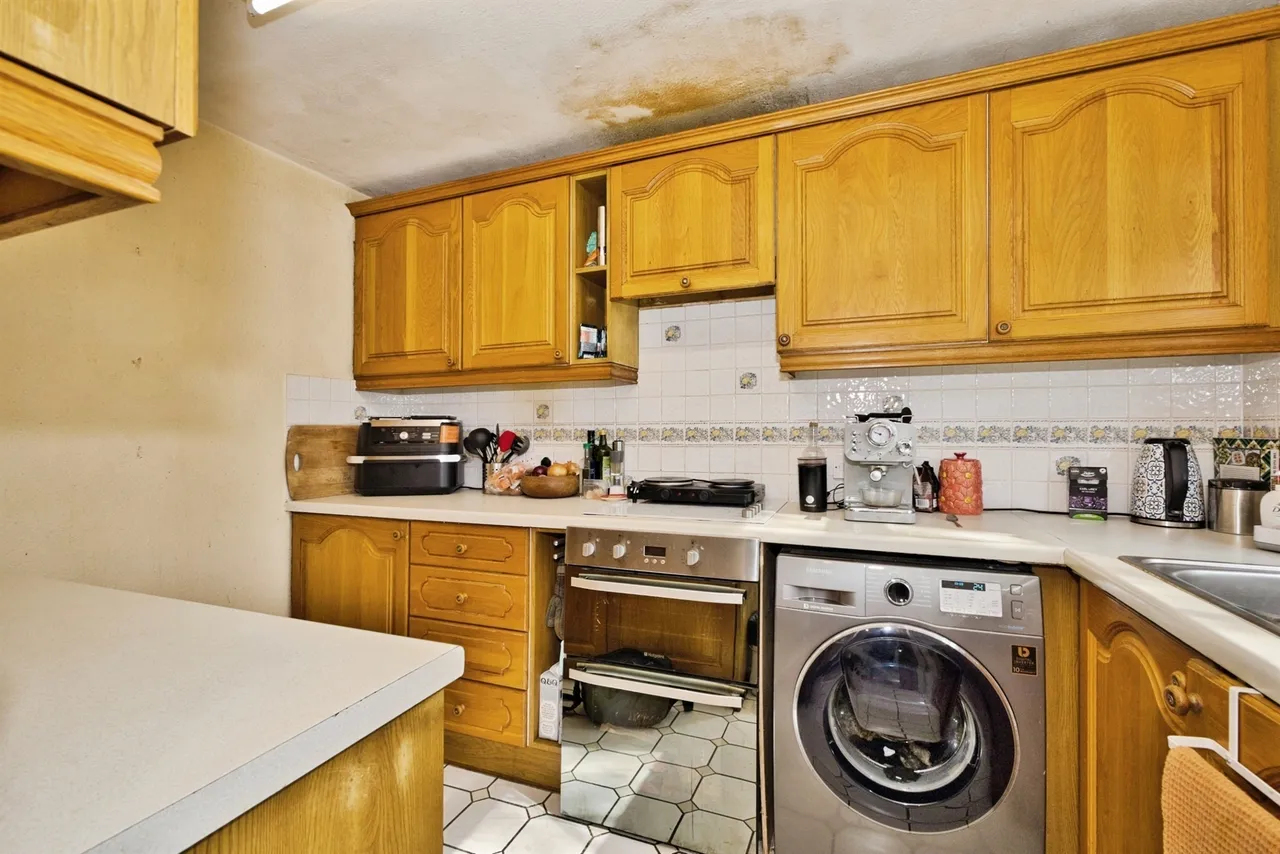 Yew Tree Close, Yeovil, BA20, photo 8