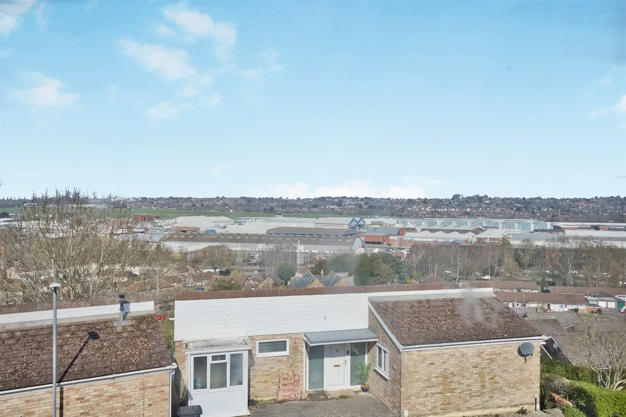 Yew Tree Close, Yeovil, BA20, photo 18