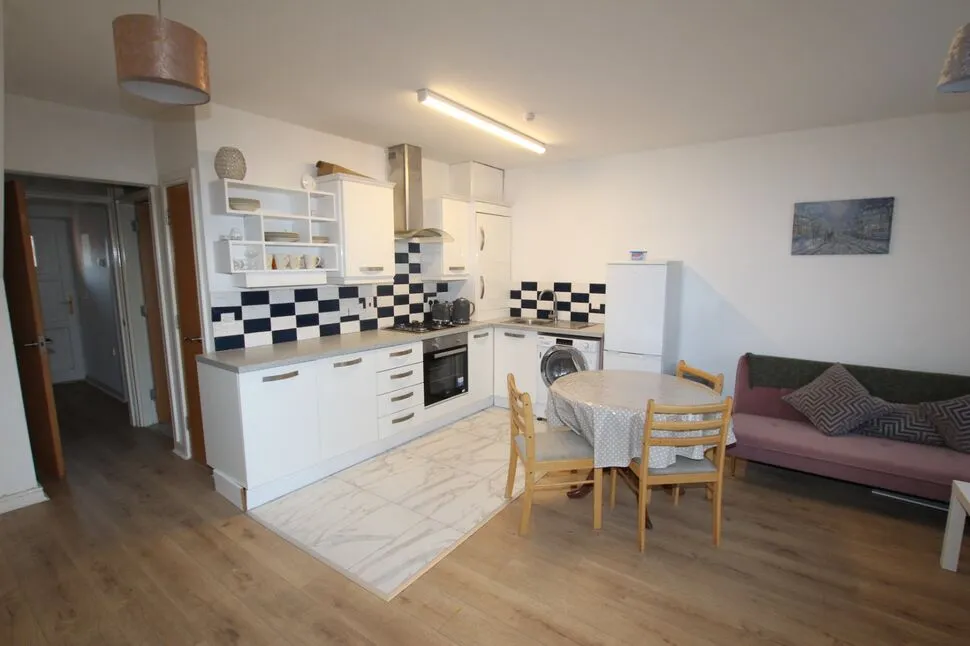 Springfield Road, Belfast, BT12, photo 2