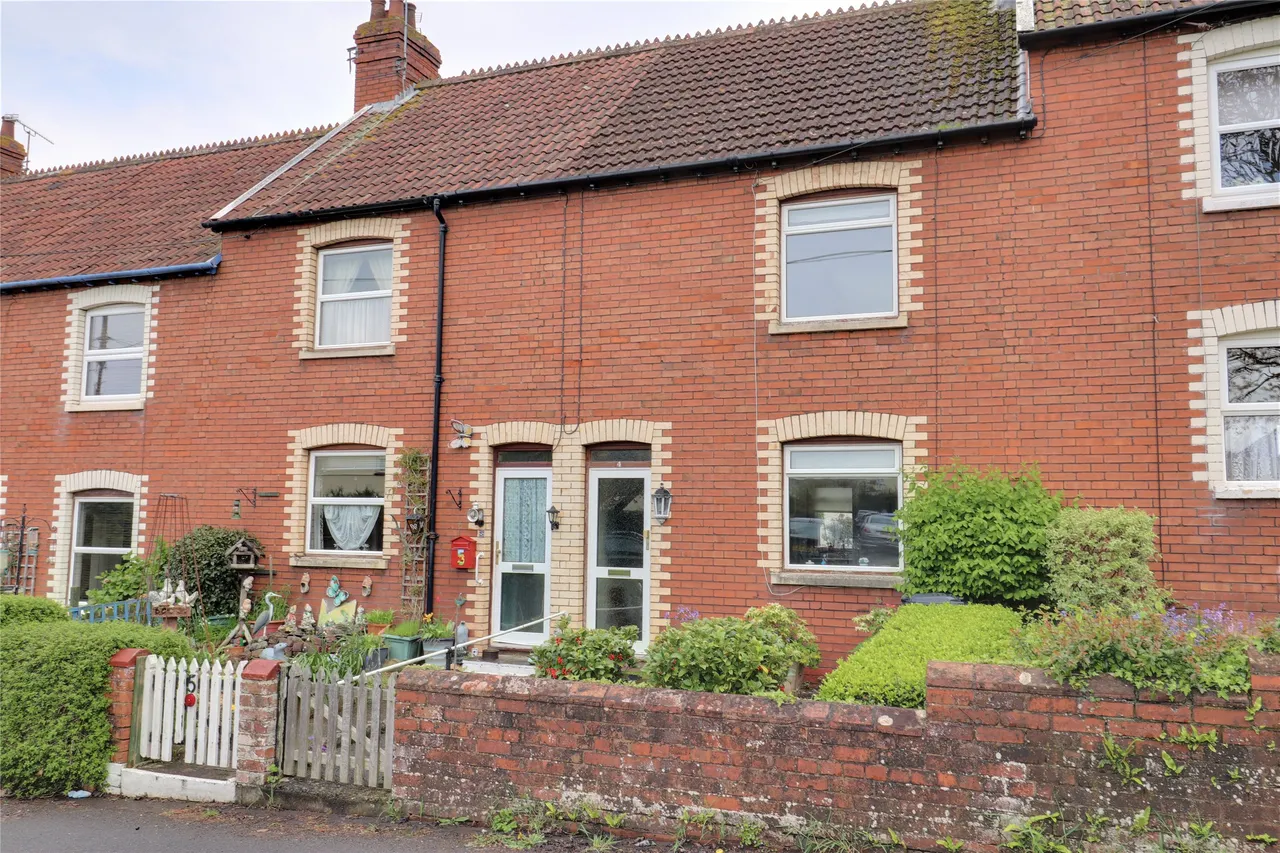 2 bed house for sale, Meadow Terrace, Minehead, TA24