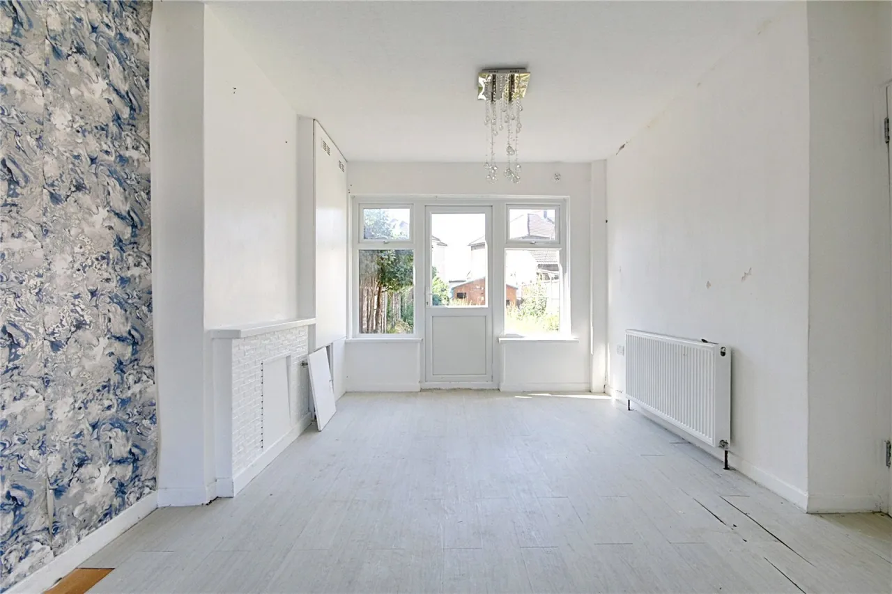Cambourne Avenue, London, photo 5