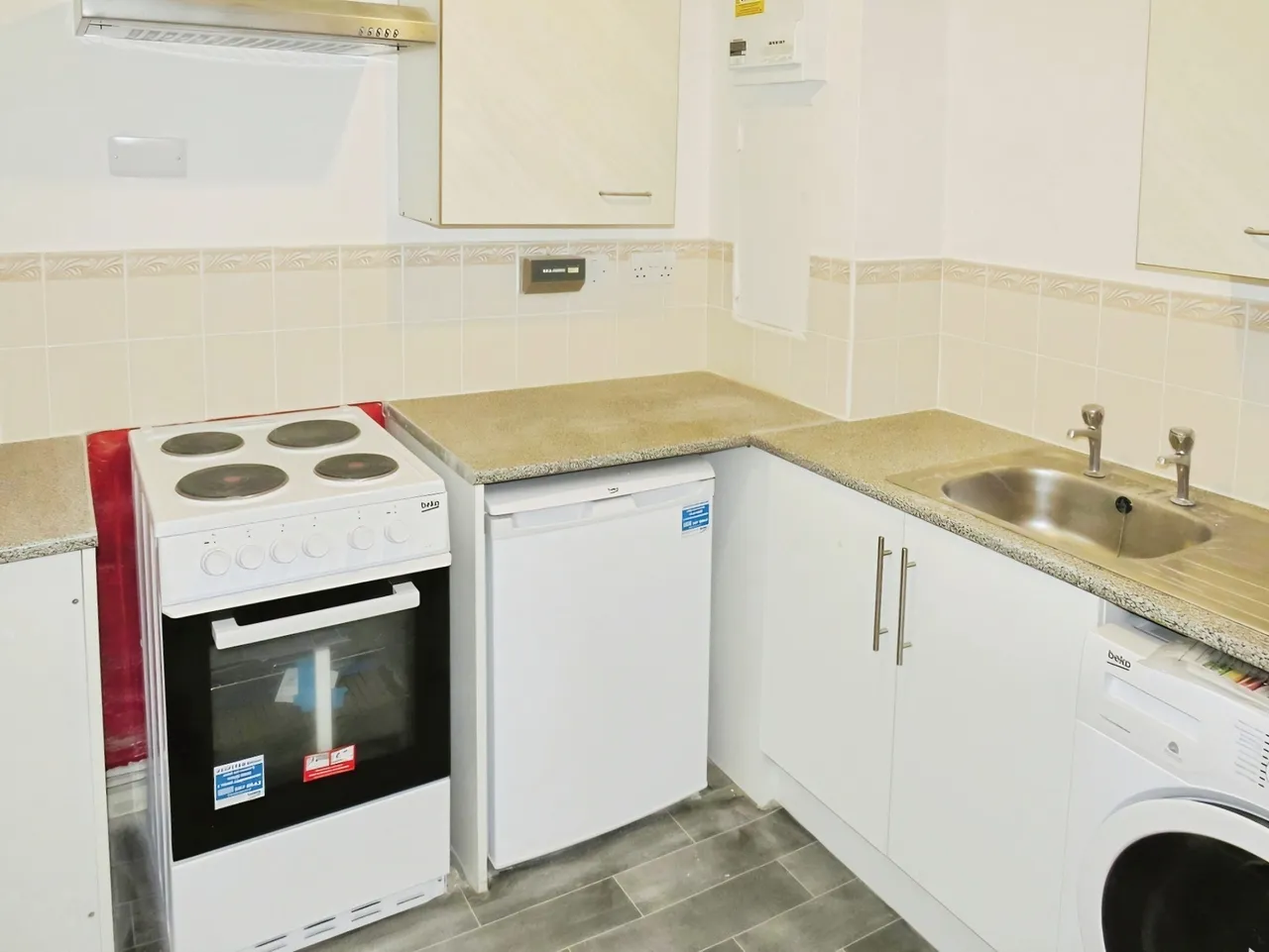 Rent Includes Gas Water Supply PETERBOROUGH, PE2, photo 5