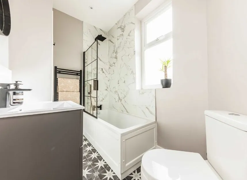 Crown Road, St Margarets, TW1, photo 7