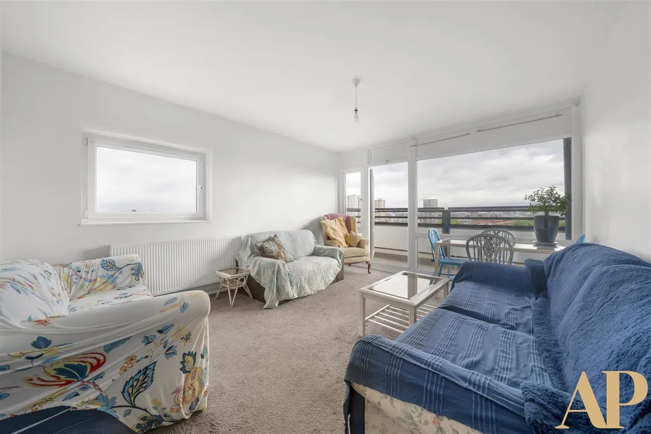 2 bed flat to rent — Stockholm House Swedenborg Gardens, London E1 8HR