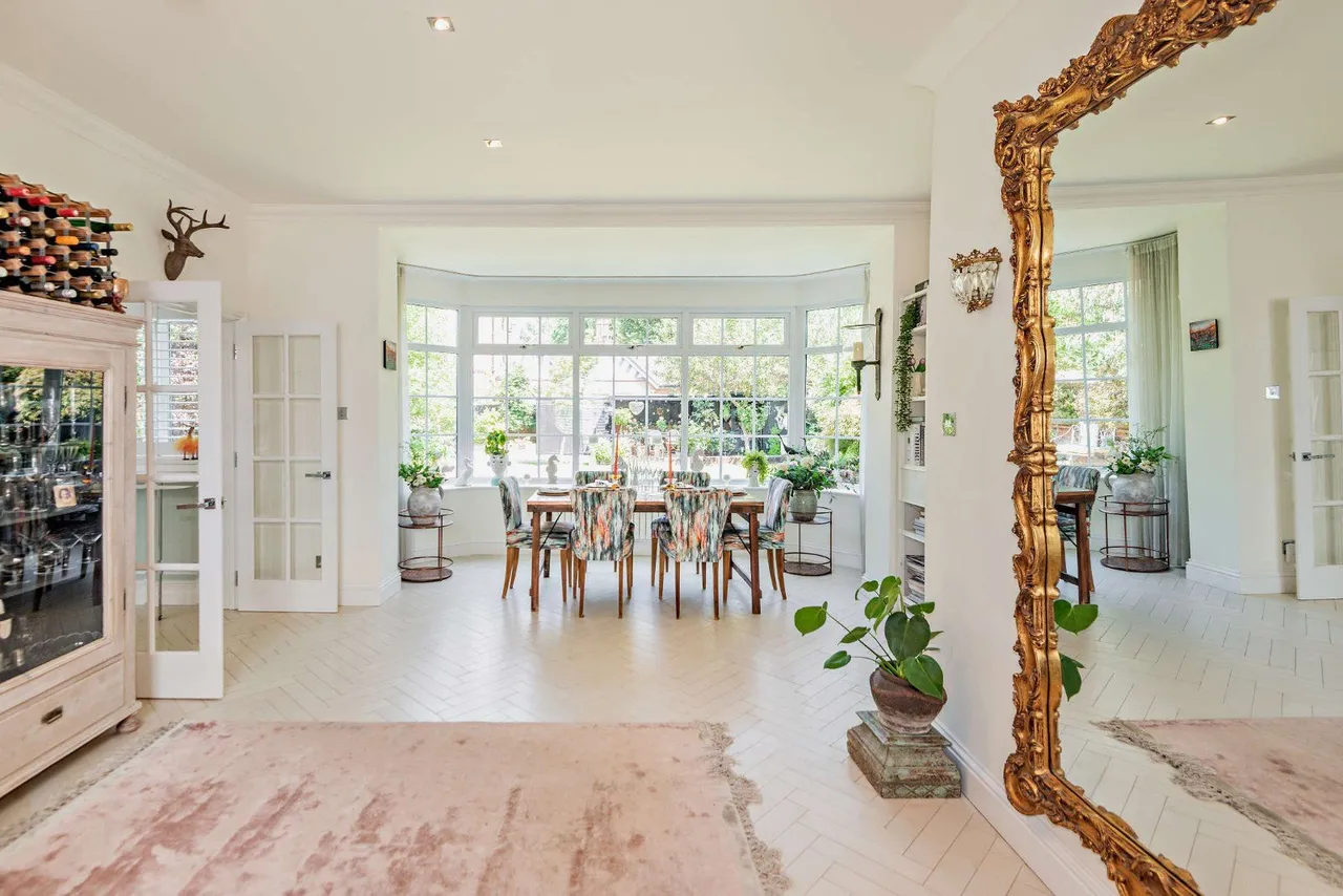 Sutherland Grange, Maidenhead Road, Windsor, Berkshire, SL4 5TN, photo 6