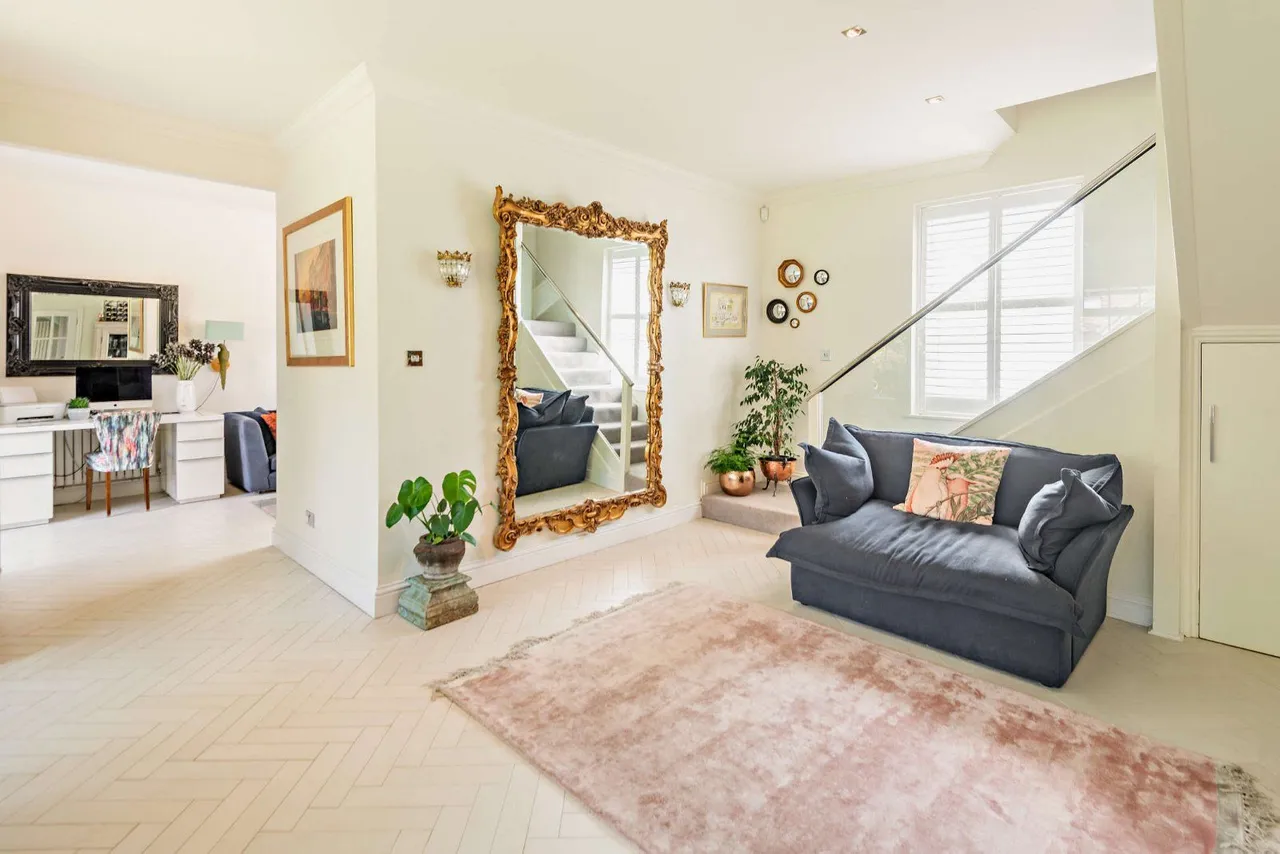 Sutherland Grange, Maidenhead Road, Windsor, Berkshire, SL4 5TN, photo 7