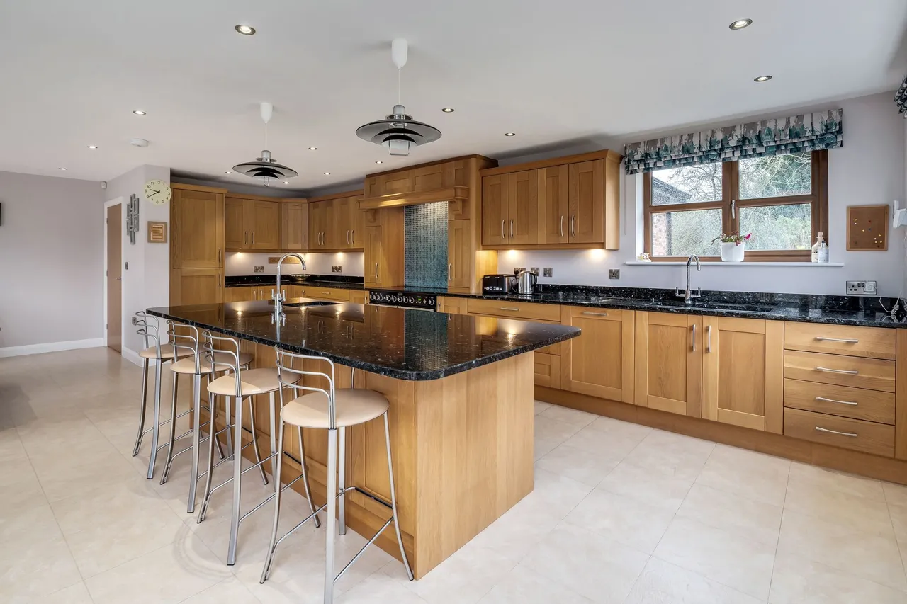 Sandy Lane, Over Alderley, photo 11