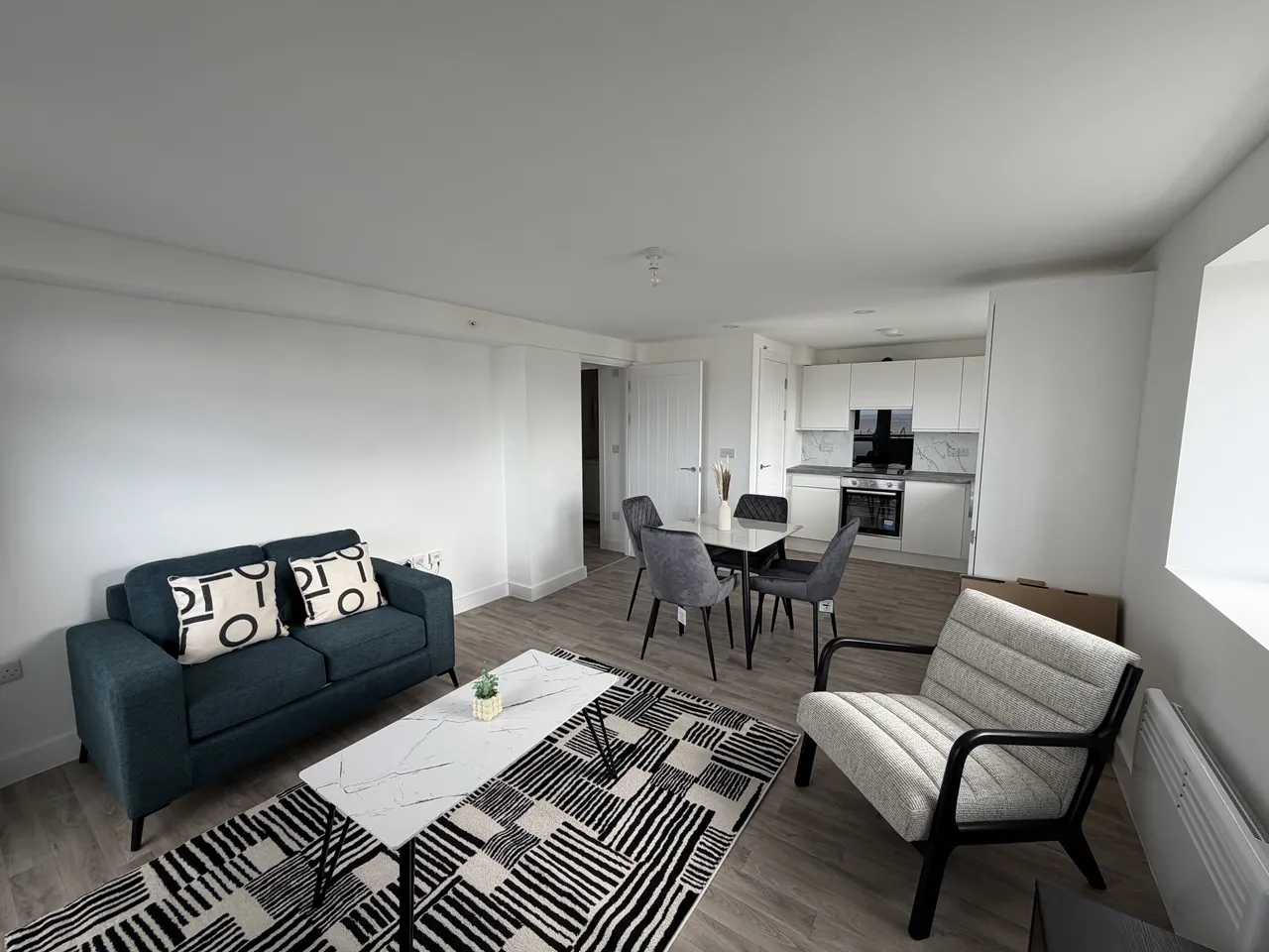 1 bed flat to rent, The Lighthouse, L20
