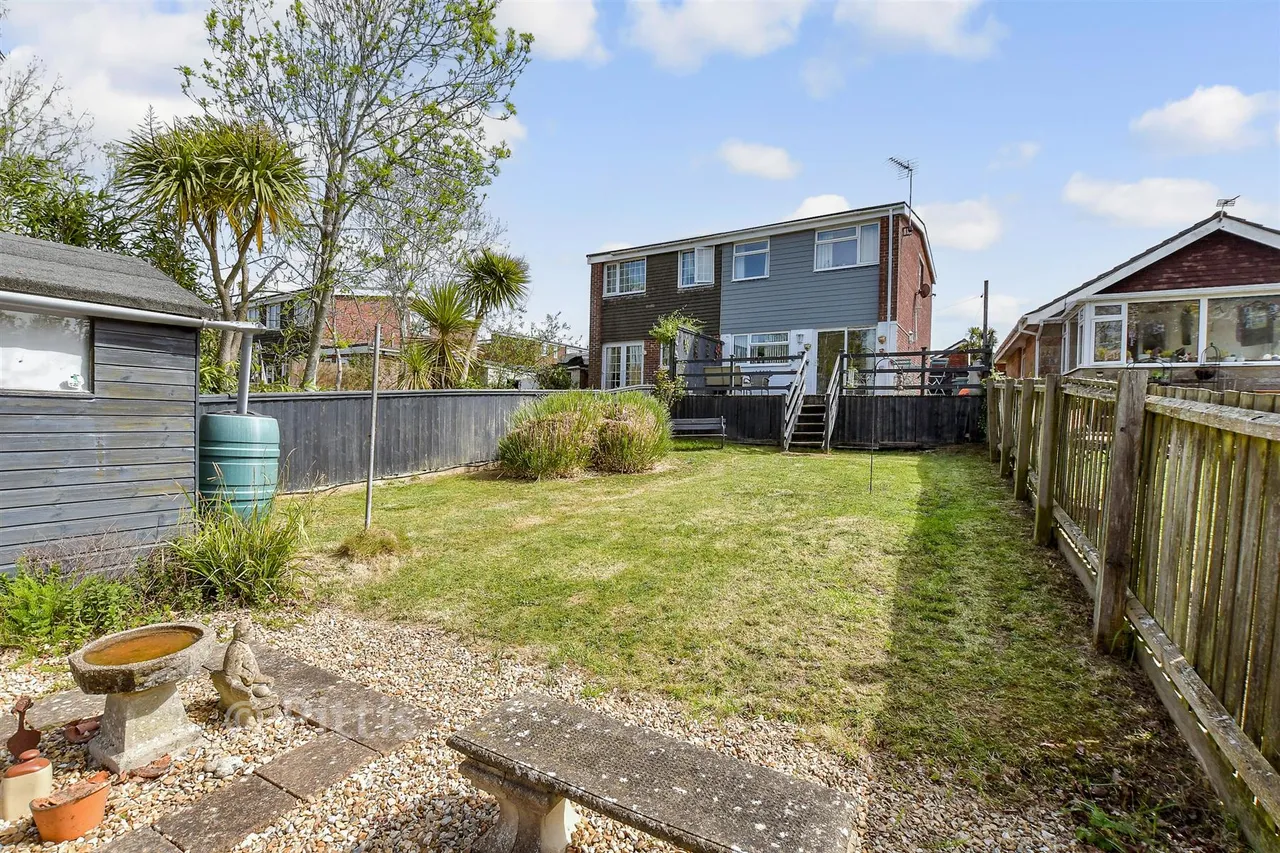 Central Way, Sandown, PO36, photo 11