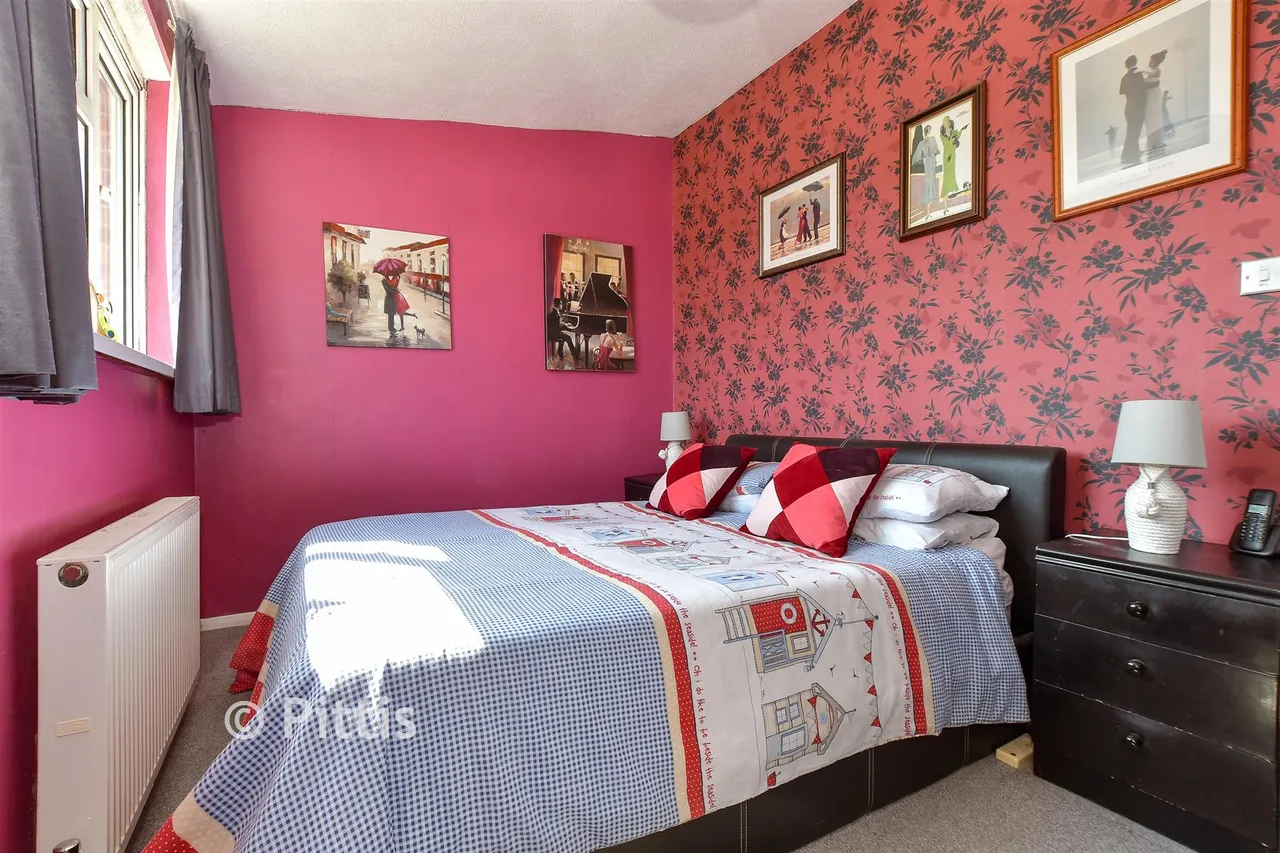 Central Way, Sandown, PO36, photo 7