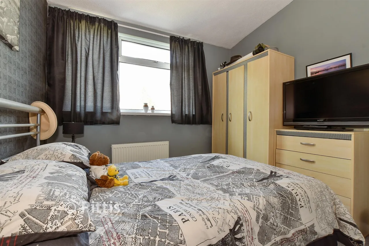 Central Way, Sandown, PO36, photo 8