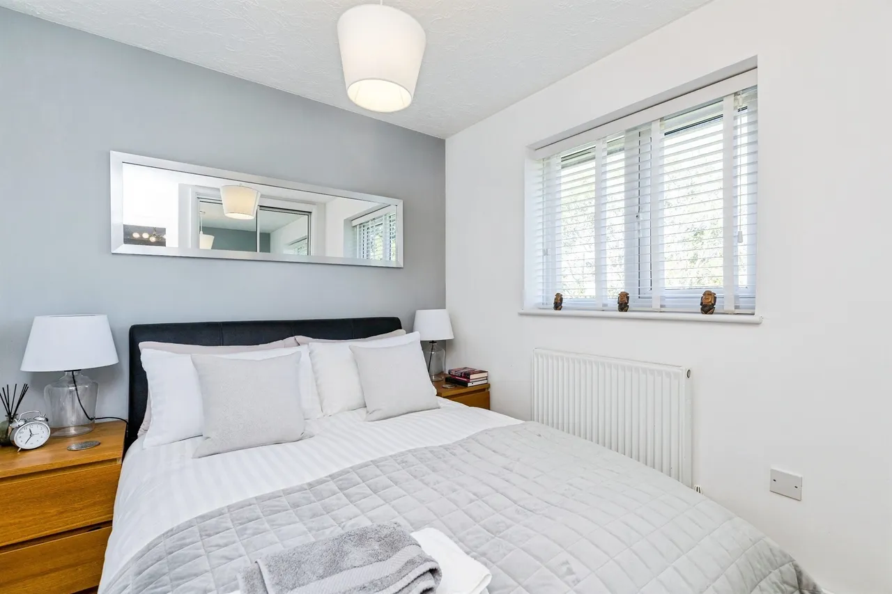 Chetwood Road, Crawley, RH11, photo 7