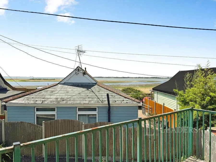 Point Clear Road, St. Osyth, CO16, photo 13