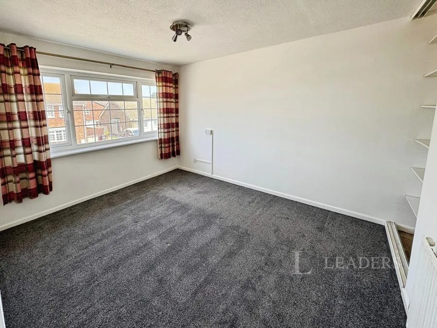 Point Clear Road, St. Osyth, CO16, photo 16