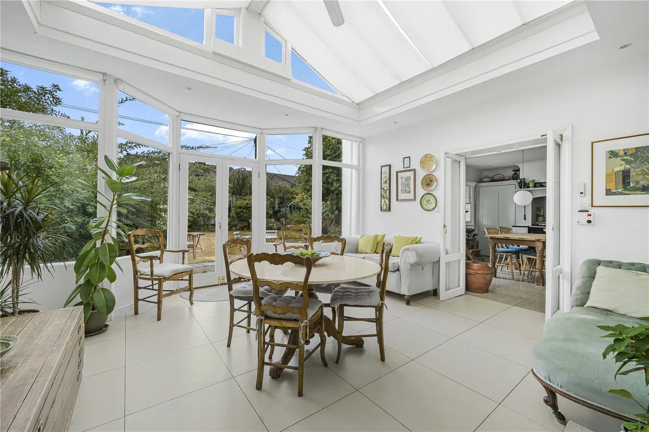 Trafalgar Road, Twickenham, TW2, photo 3