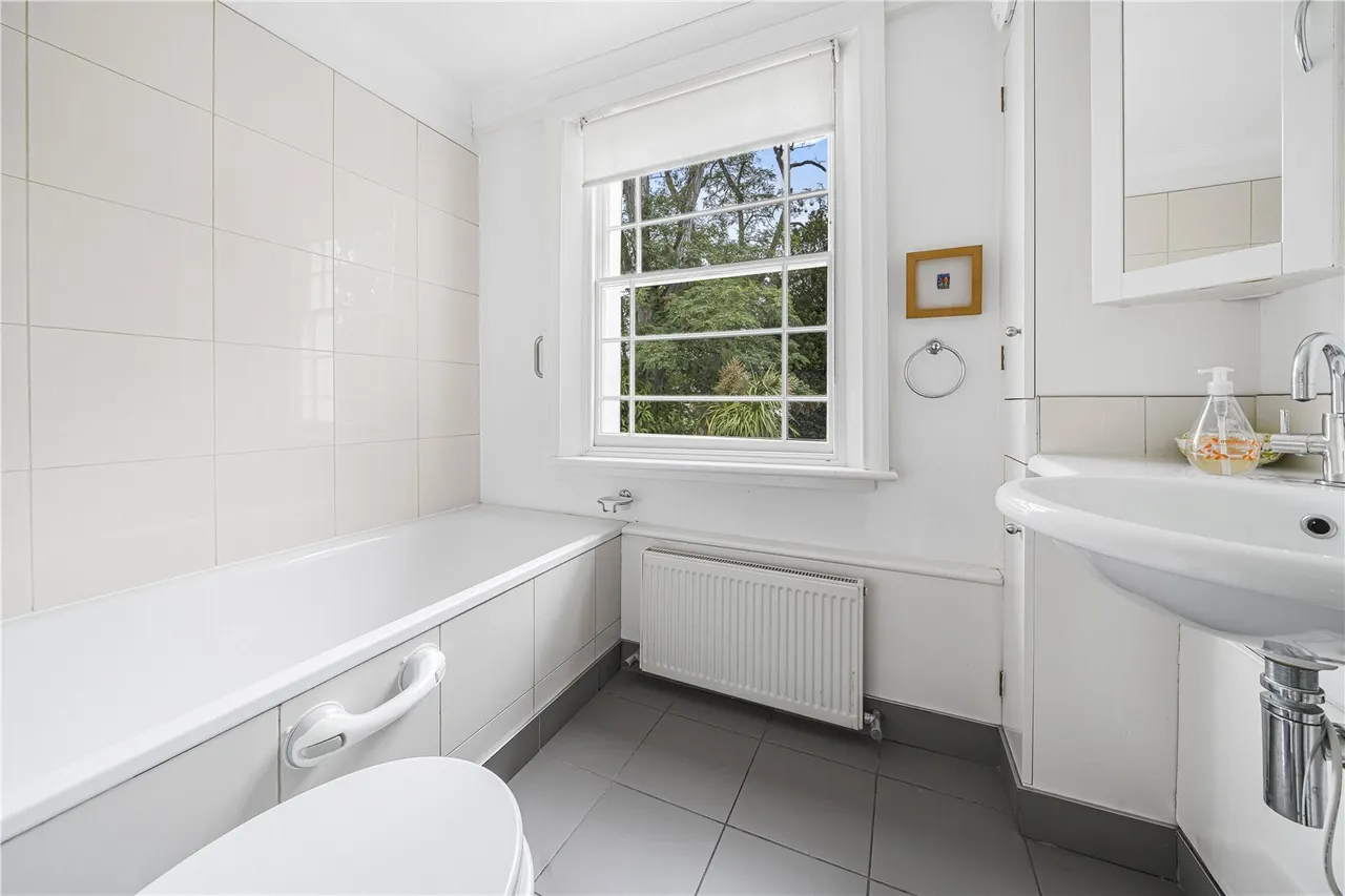 Trafalgar Road, Twickenham, TW2, photo 22