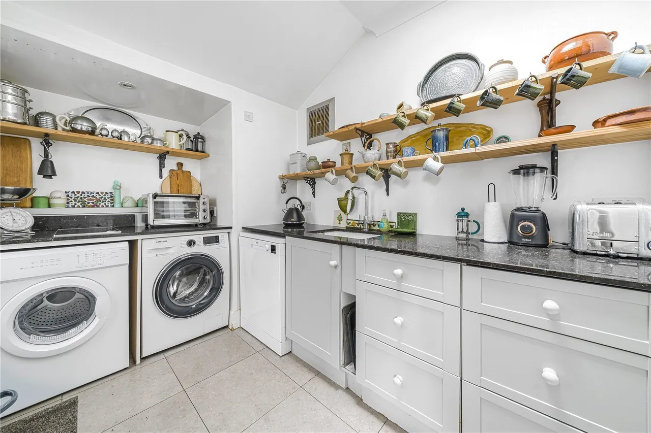 Trafalgar Road, Twickenham, TW2, photo 16