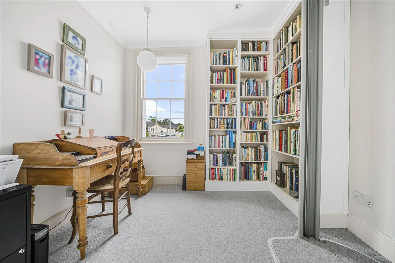 Trafalgar Road, Twickenham, TW2, photo 21