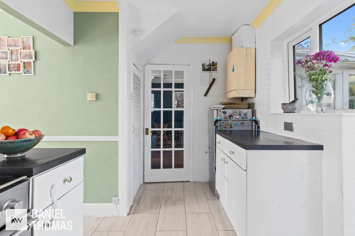 Harold Crescent, Waltham Abbey, EN9, photo 8