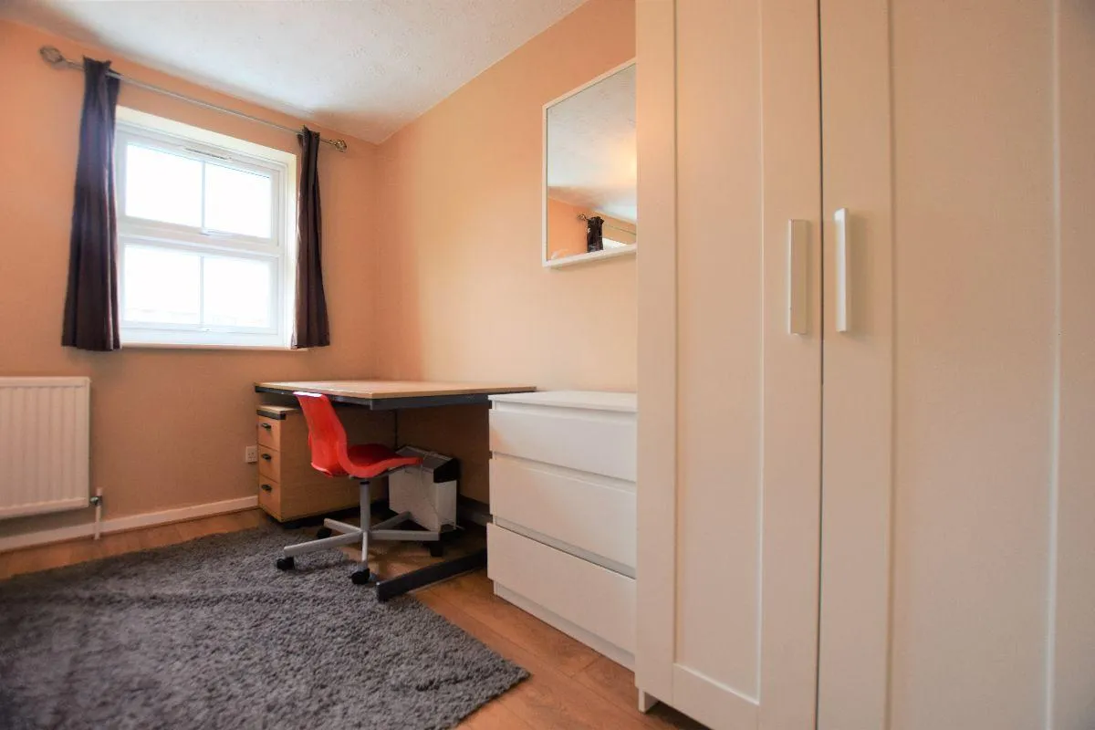 Bedroom Student Home, Henry Court, CT1, photo 5