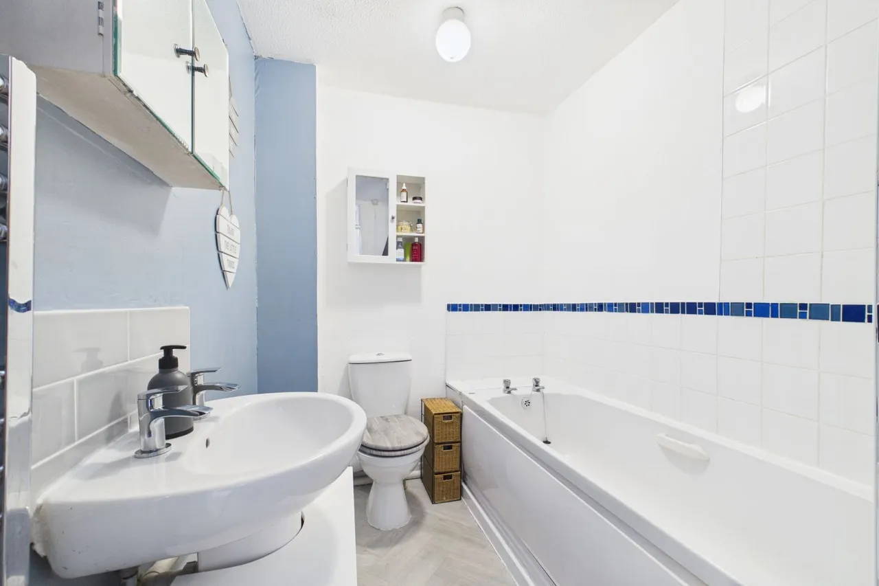 Garths End, Haxby, YO32, photo 13