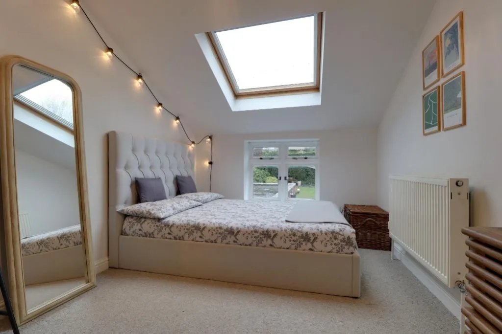High Street, Colsterworth, NG33, photo 13