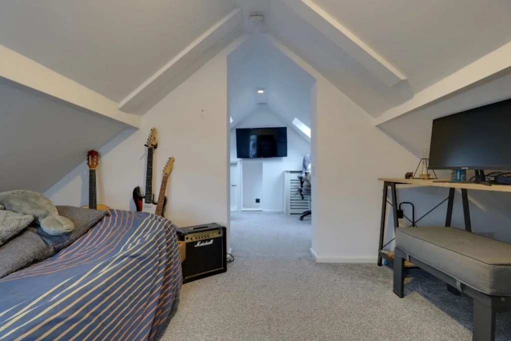 High Street, Colsterworth, NG33, photo 17