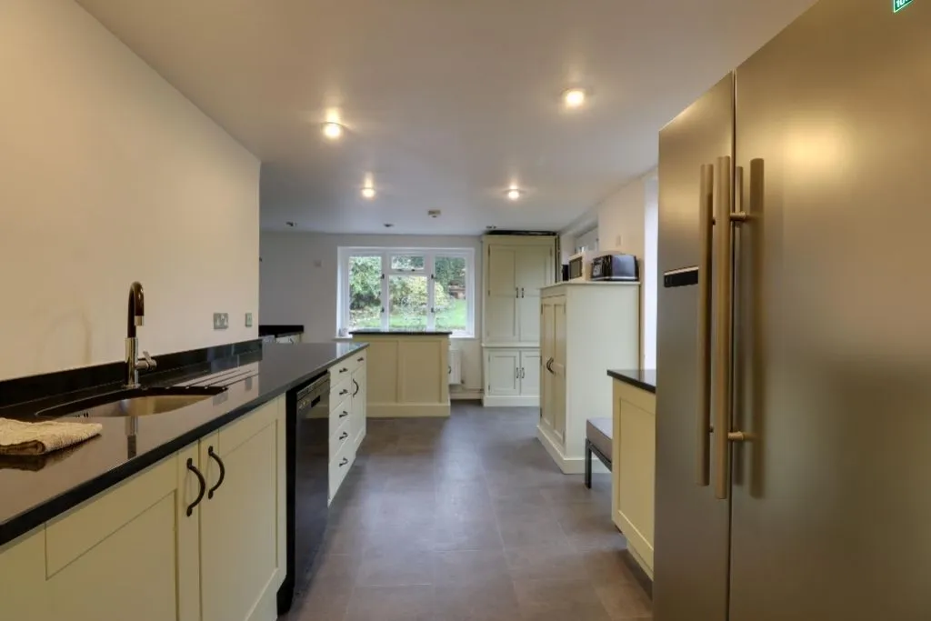 High Street, Colsterworth, NG33, photo 7