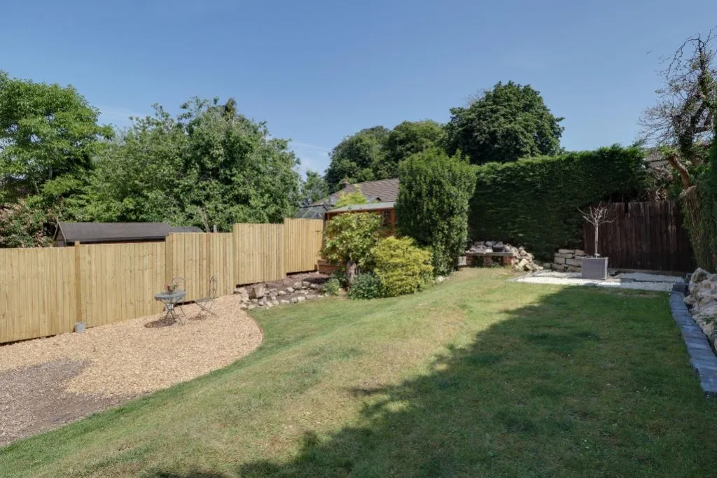 High Street, Colsterworth, NG33, photo 21