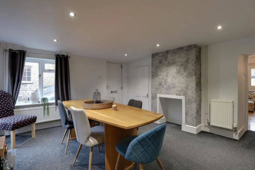 High Street, Colsterworth, NG33, photo 6