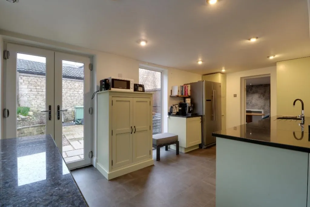 High Street, Colsterworth, NG33, photo 9