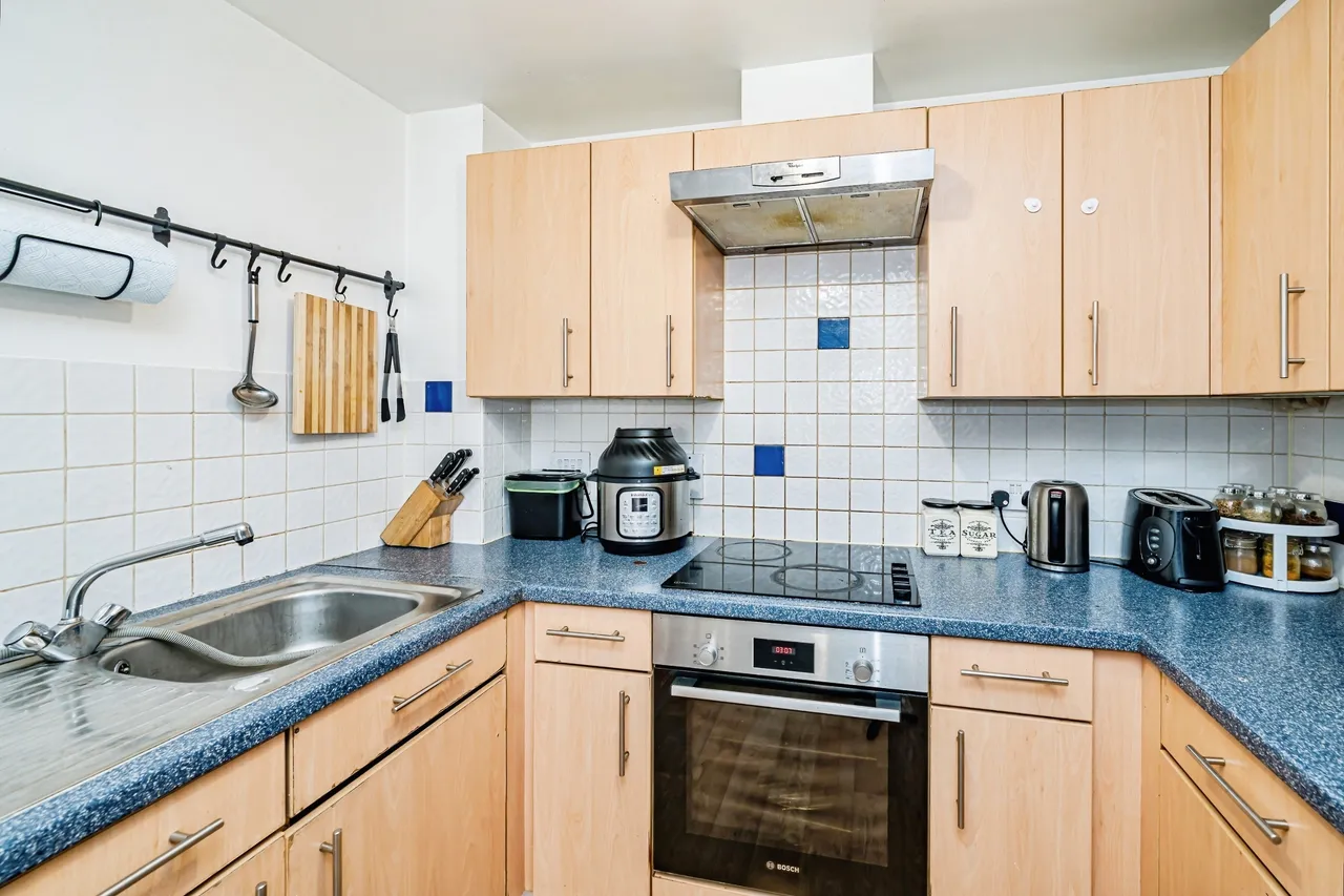 Mill Street, Slough, SL2, photo 9