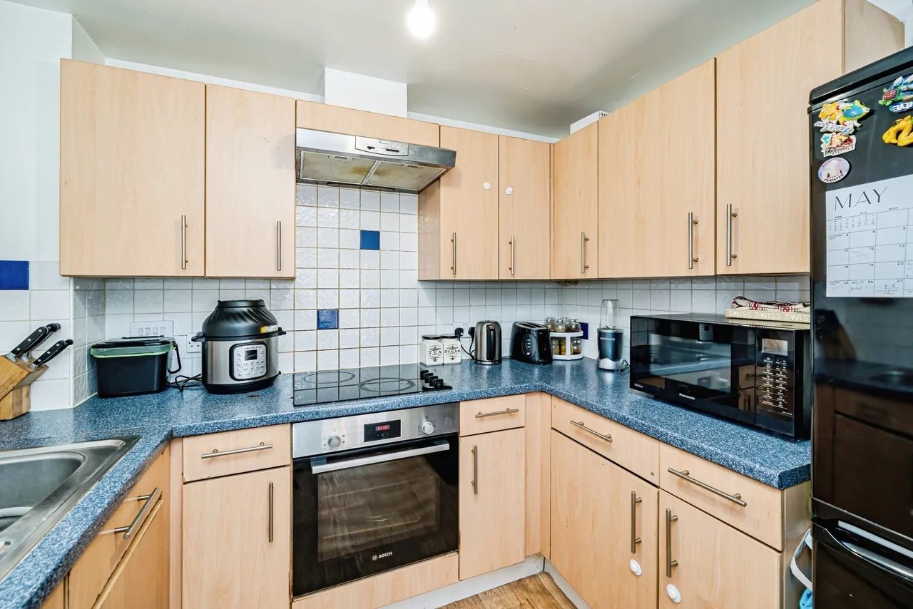 Mill Street, Slough, SL2, photo 3