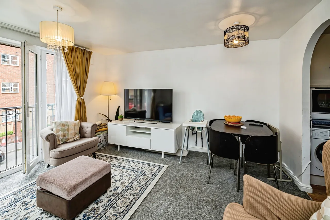 Mill Street, Slough, SL2, photo 8