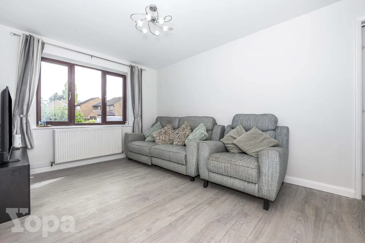 Low Close, Greenhithe, DA9, photo 5
