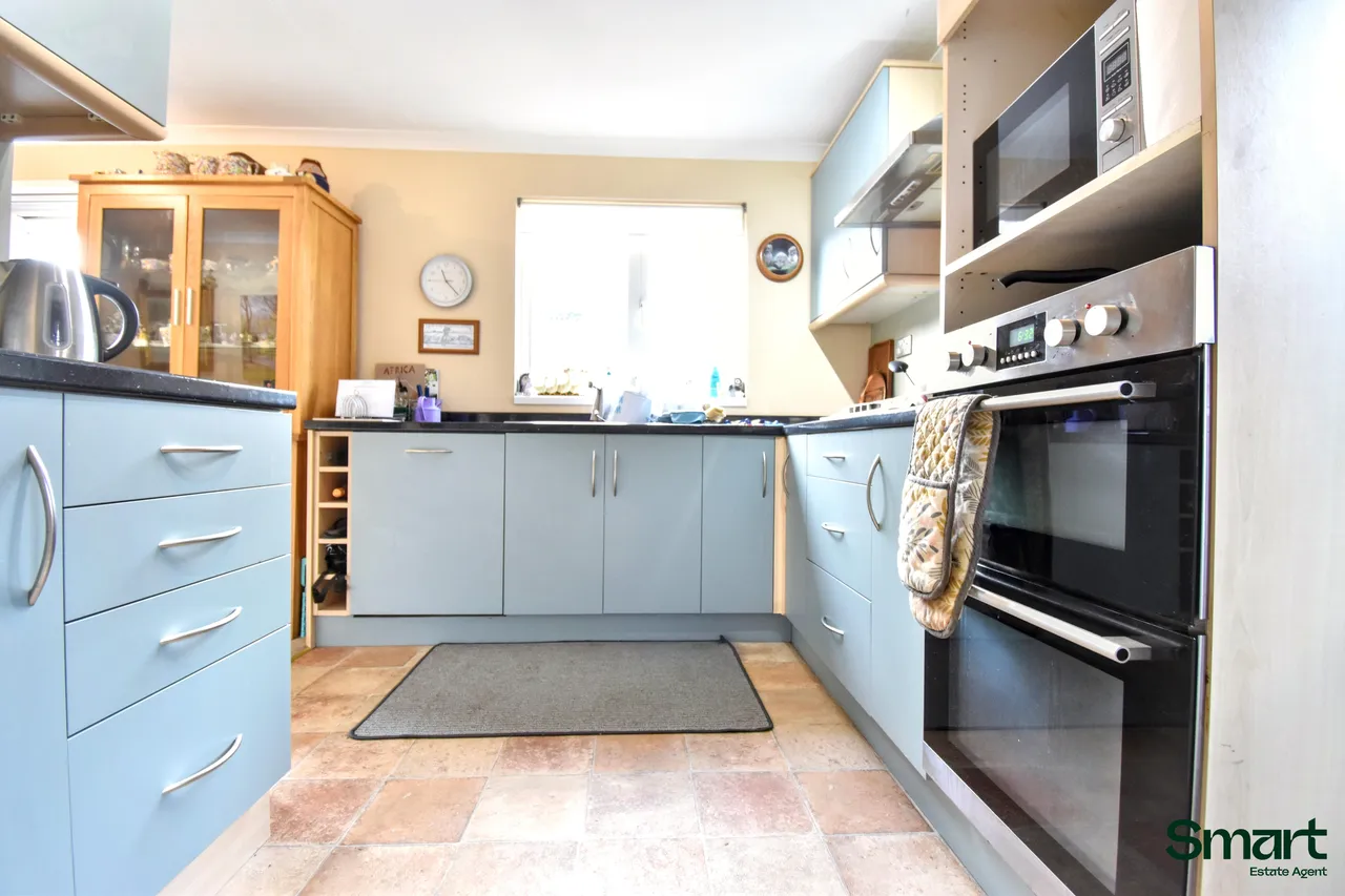 Canberra Close, Exeter, photo 4