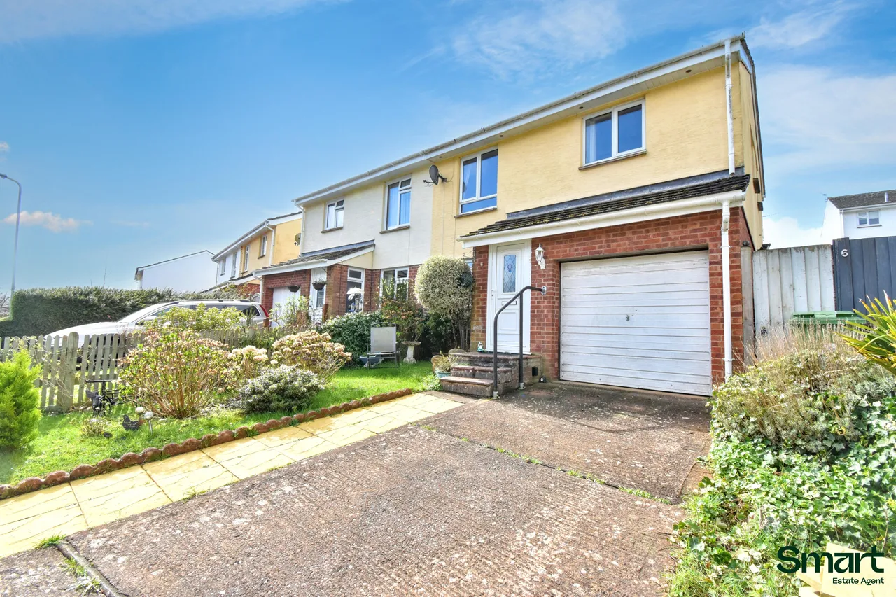 4 bed house for sale, Canberra Close, Exeter