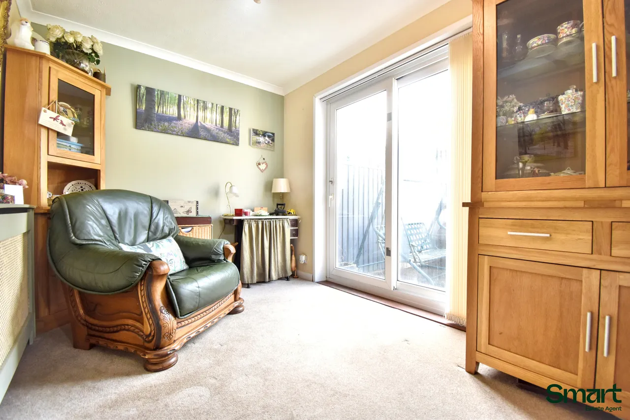 Canberra Close, Exeter, photo 7