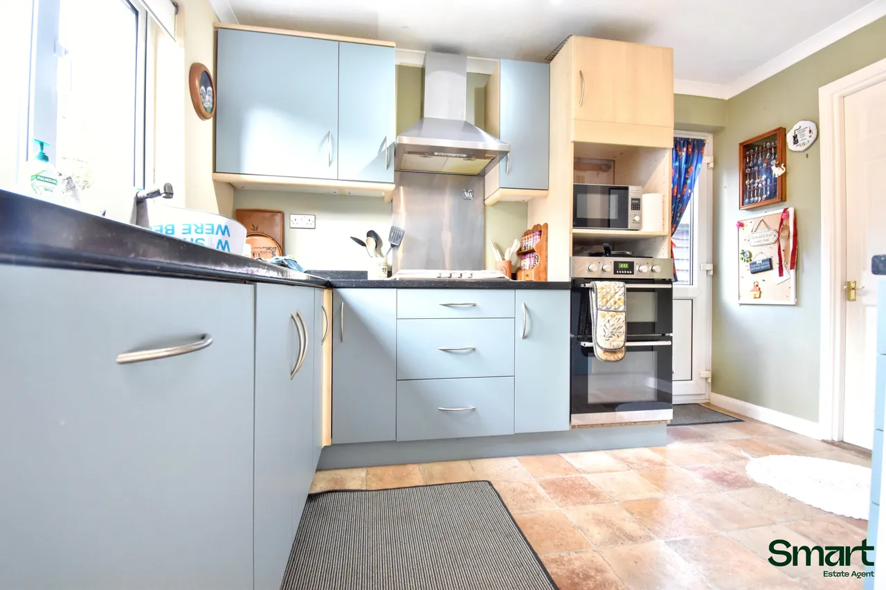 Canberra Close, Exeter, photo 6