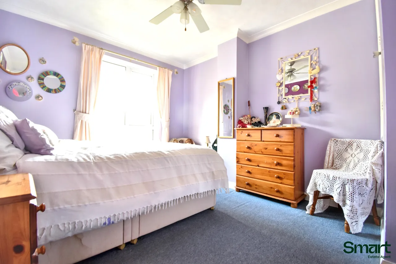 Canberra Close, Exeter, photo 10