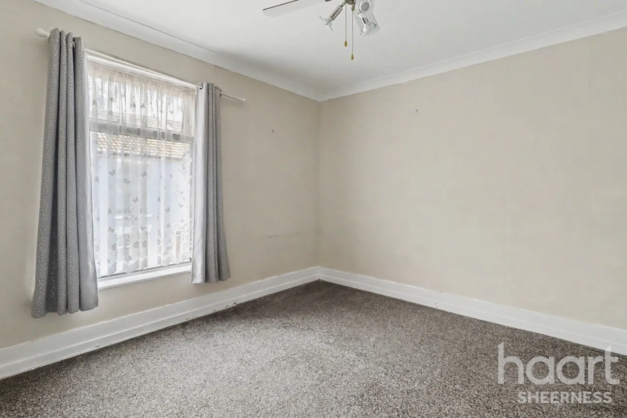 James Street, Sheerness, ME12, photo 5