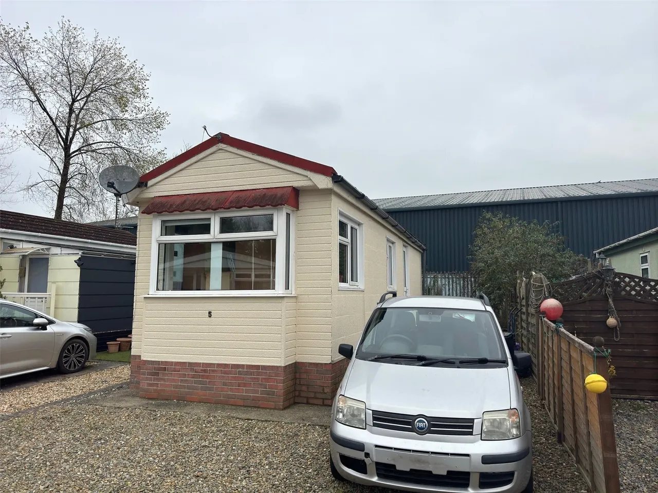 1 bed mobile home for sale, Station Road, Whitland, SA34