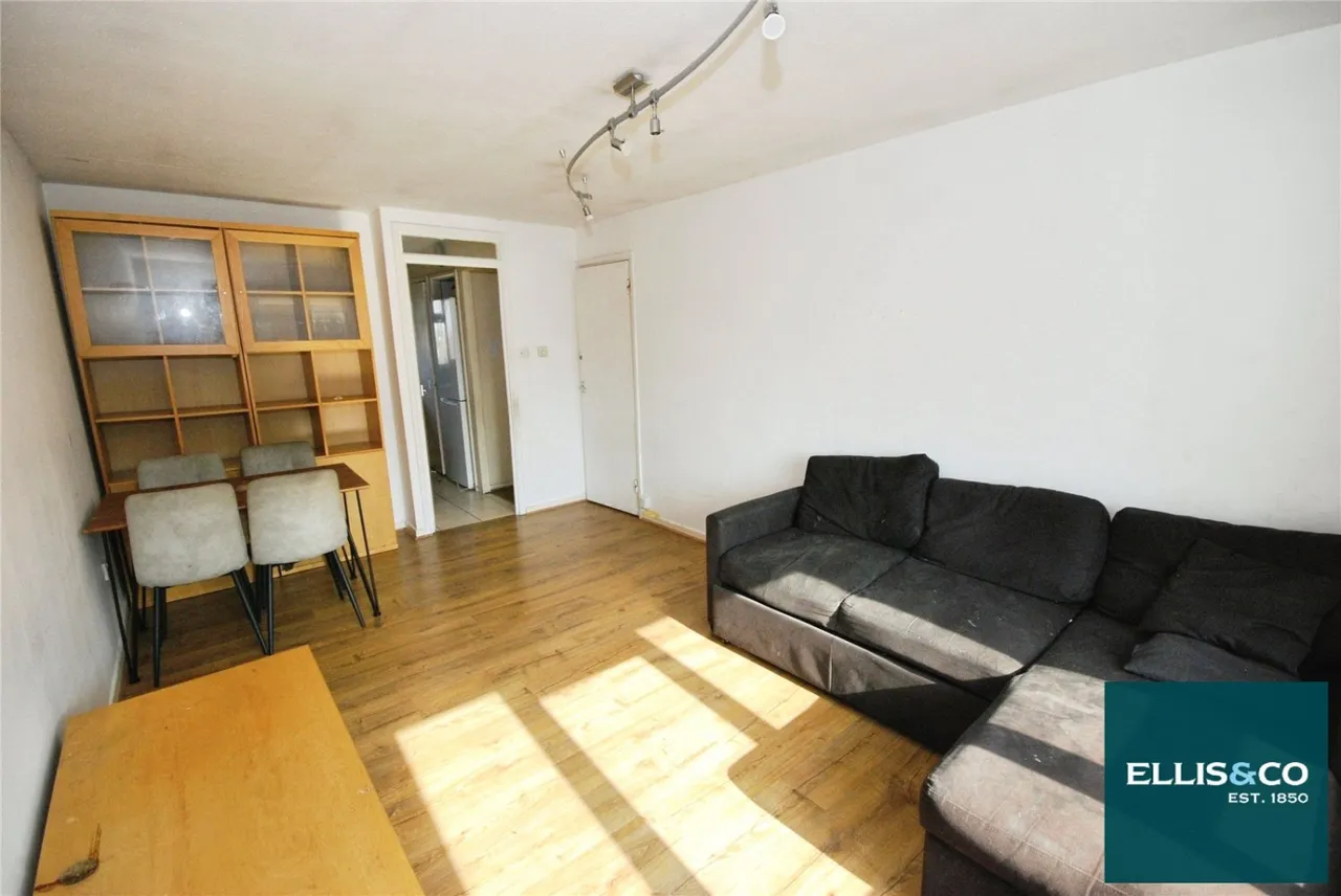 Cricklewood Lane, Childs Hill, NW2, photo 9