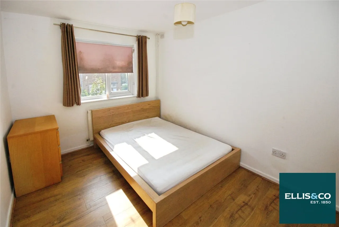 Cricklewood Lane, Childs Hill, NW2, photo 5
