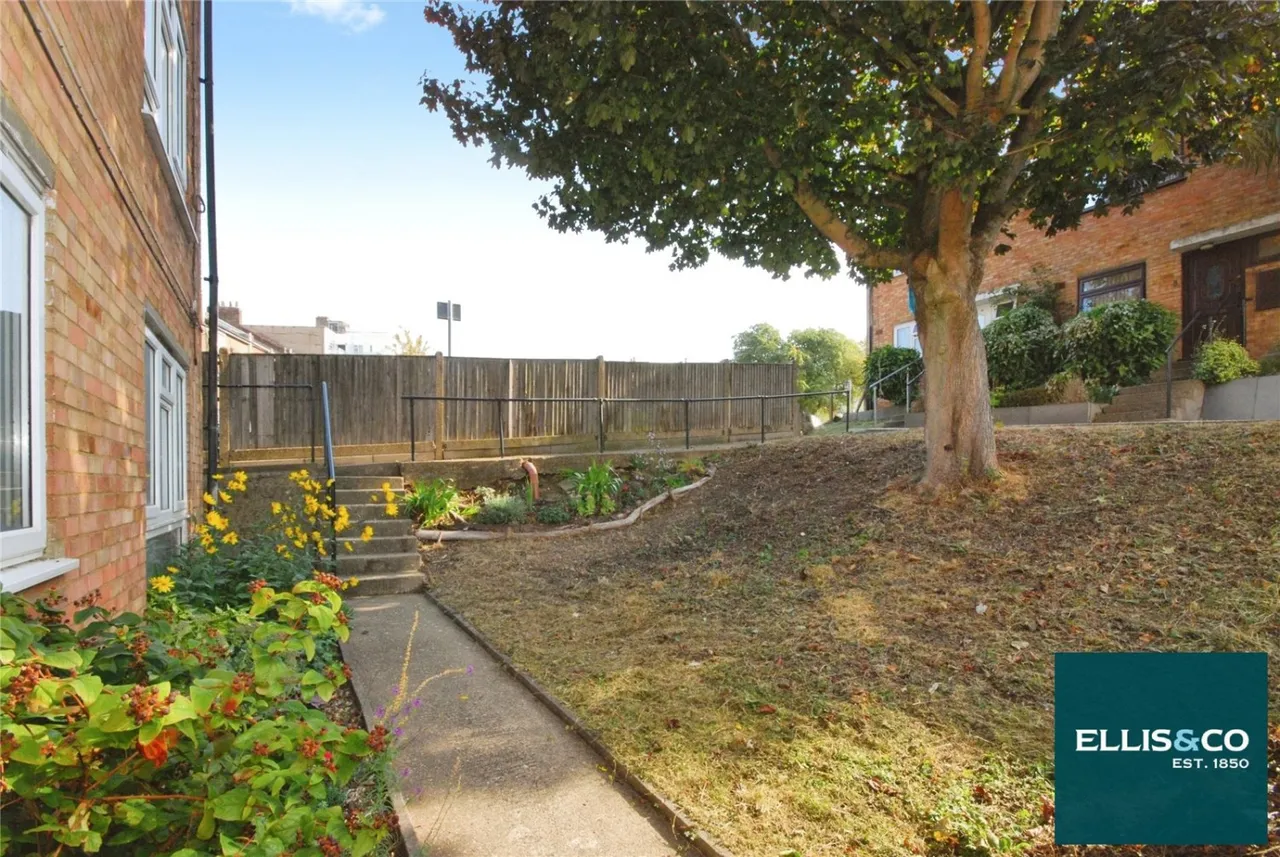 Cricklewood Lane, Childs Hill, NW2, photo 8