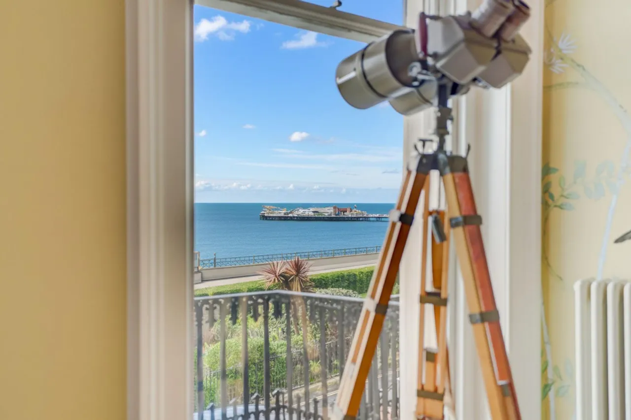 Royal Crescent, Brighton, BN2, photo 11