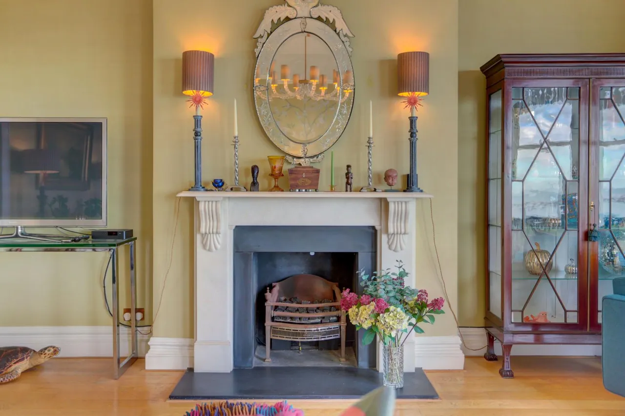Royal Crescent, Brighton, BN2, photo 10