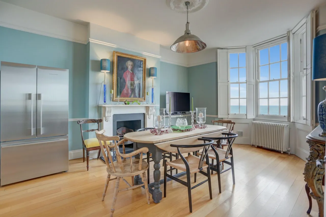 Royal Crescent, Brighton, BN2, photo 6